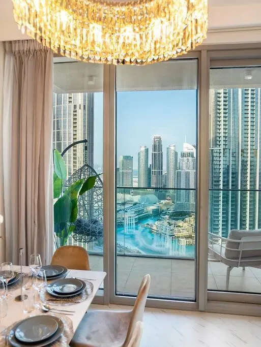 Apartment Glorious Fountain,Opera &Burj Sky View 4Br Apt Dubai
